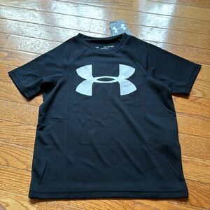NWT boys under armour shirt
